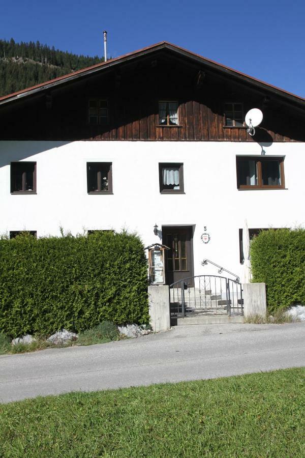 Haus-Ruitelspitzblick Lägenhet Elbigenalp Exteriör bild